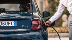 Fiat 500 la Prima 2020 года 